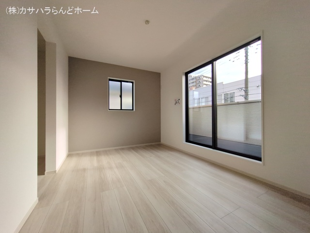 埼玉県川越市大字南田島の新築戸建て居室メイン写真 2025年9月21日撮影