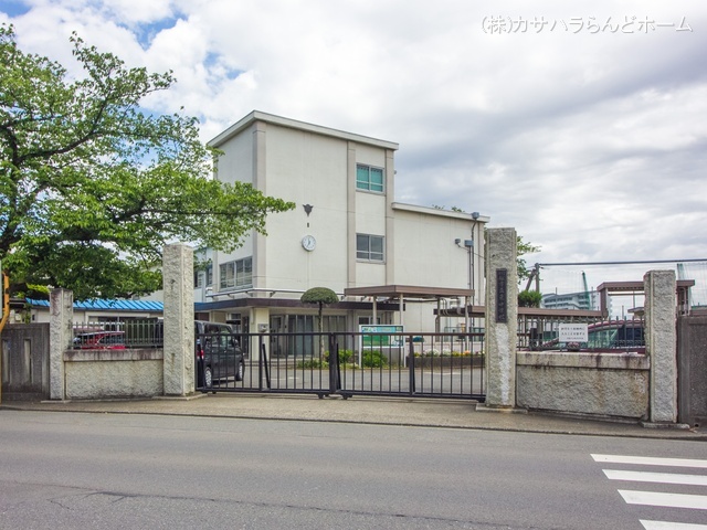川越市立東中学校 距離1390m