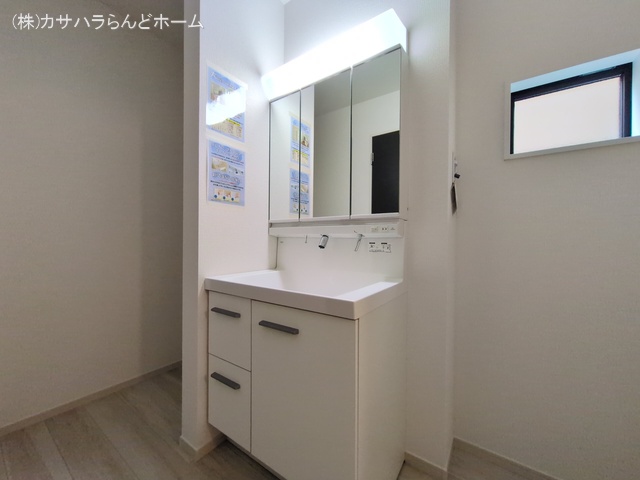 埼玉県川越市大字南田島の新築戸建て洗面所写真 2025年9月21日撮影
