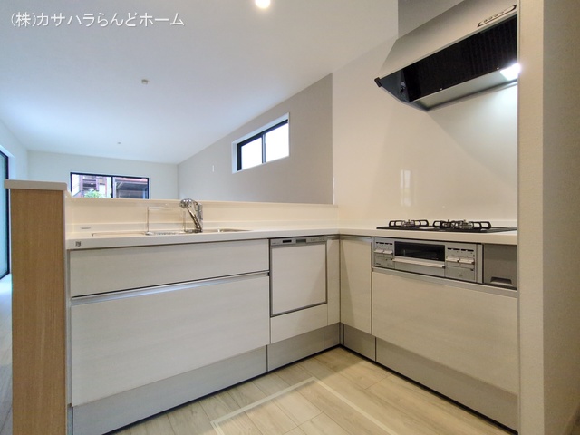 埼玉県坂戸市千代田2丁目の新築戸建てキッチン写真 2025年9月17日撮影