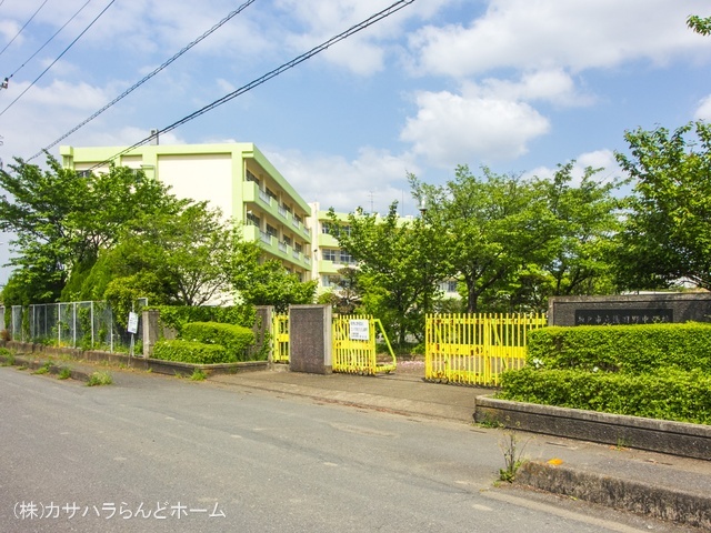 坂戸市立浅羽野中学校 距離650m