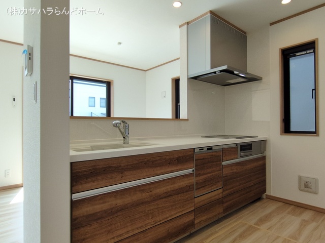 埼玉県坂戸市溝端町の新築戸建てキッチン写真 2025年8月20日撮影