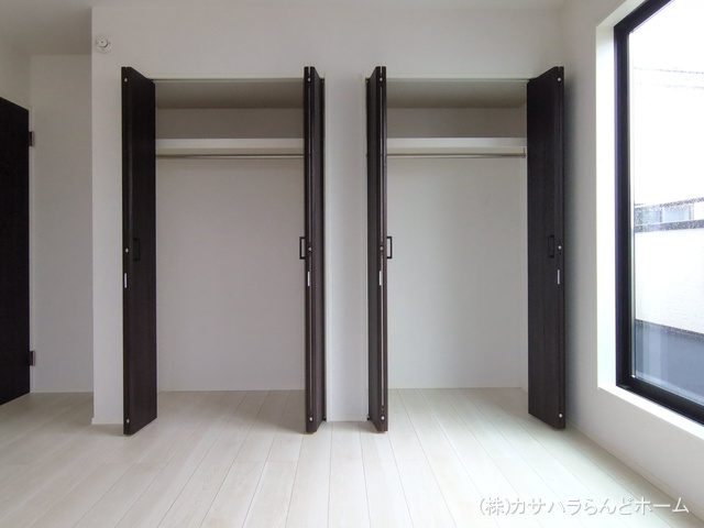 埼玉県川越市小仙波町２丁目の新築戸建て収納(ウォークインクローゼット)写真 2025年9月3日撮影