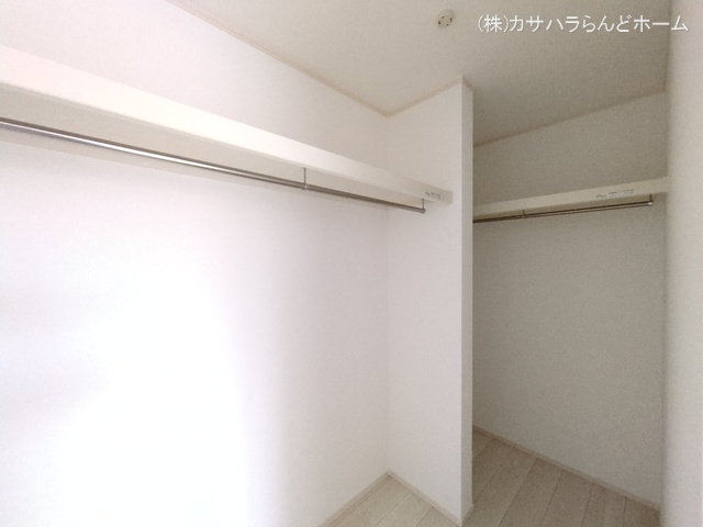 埼玉県川越市諏訪町の新築戸建て収納(ウォークインクローゼット)写真 2025年10月8日撮影