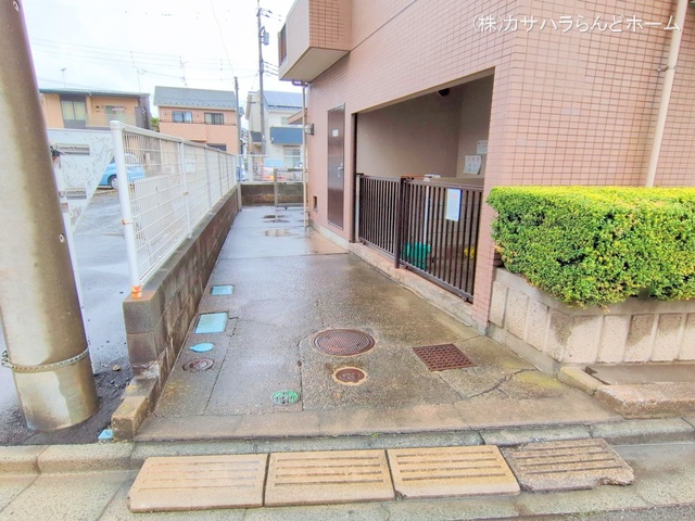 埼玉県川越市大字的場のマンション『コスモ川越霞ヶ関』外観写真 2025年4月1日撮影