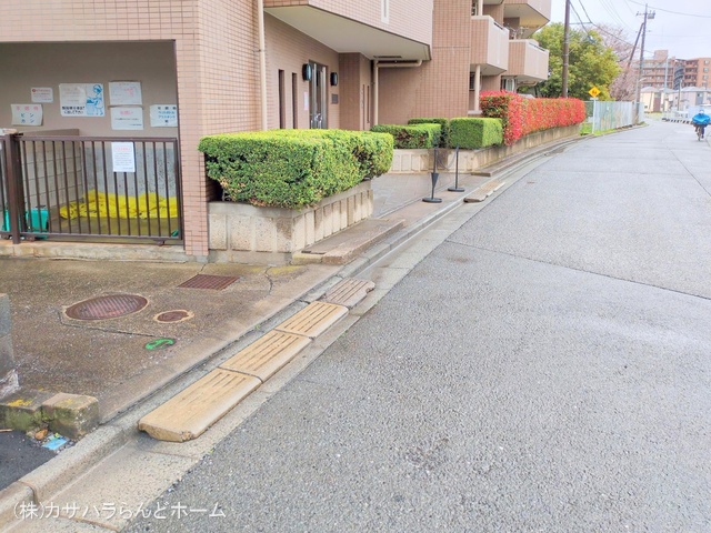 埼玉県川越市大字的場のマンション『コスモ川越霞ヶ関』外観写真 2025年4月1日撮影