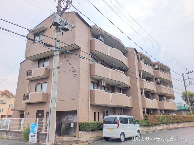 埼玉県川越市大字的場のマンション『コスモ川越霞ヶ関』外観写真 2025年7月15日撮影
