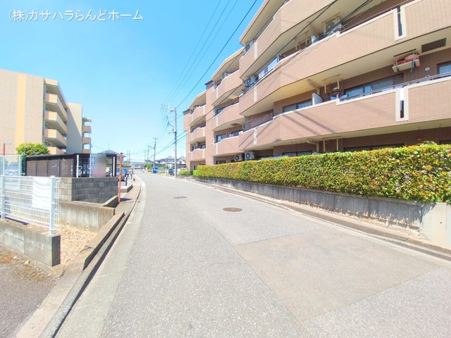 埼玉県川越市大字的場のマンション『コスモ川越霞ヶ関』外観写真 2025年7月28日撮影