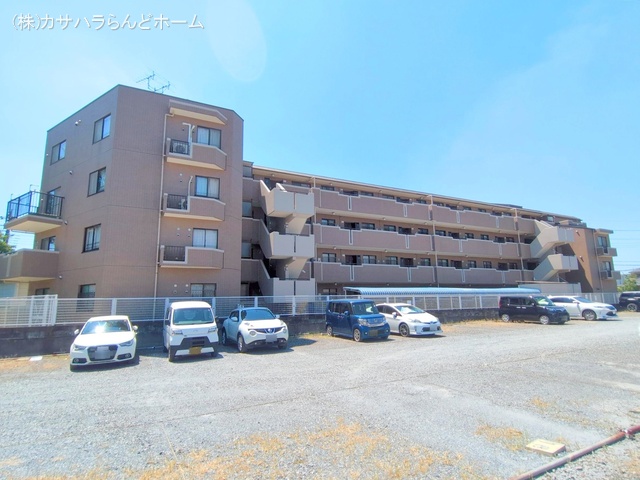 埼玉県川越市大字的場のマンション『コスモ川越霞ヶ関』外観写真 2025年7月28日撮影