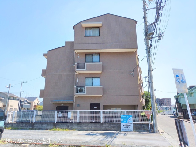 埼玉県川越市大字的場のマンション『コスモ川越霞ヶ関』外観写真 2025年8月18日撮影