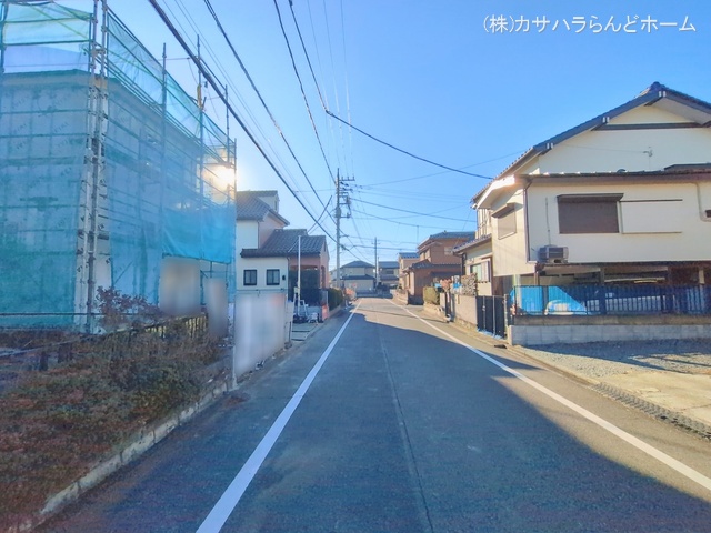 埼玉県坂戸市鶴舞2丁目の新築戸建てシート写真 2026年1月8日撮影