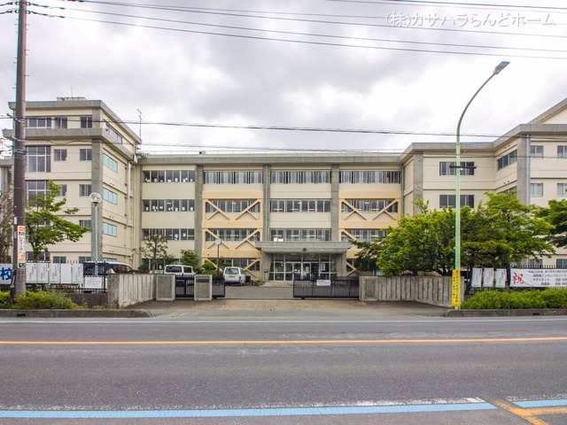鶴ヶ島市立藤中学校