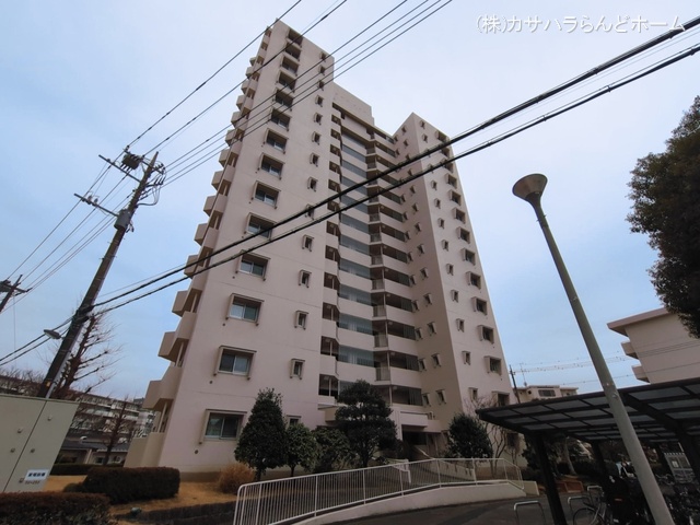 埼玉県坂戸市千代田４丁目のマンション『若葉台第一住宅29号棟』外観写真 2026年3月1日撮影