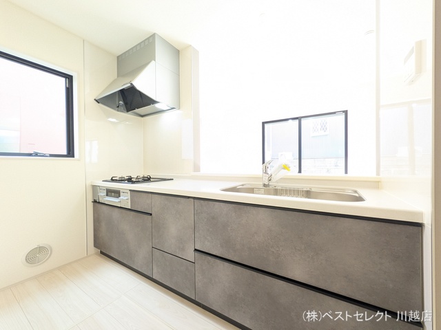 埼玉県川越市仙波町3丁目の新築戸建てキッチン写真 2025年8月24日撮影