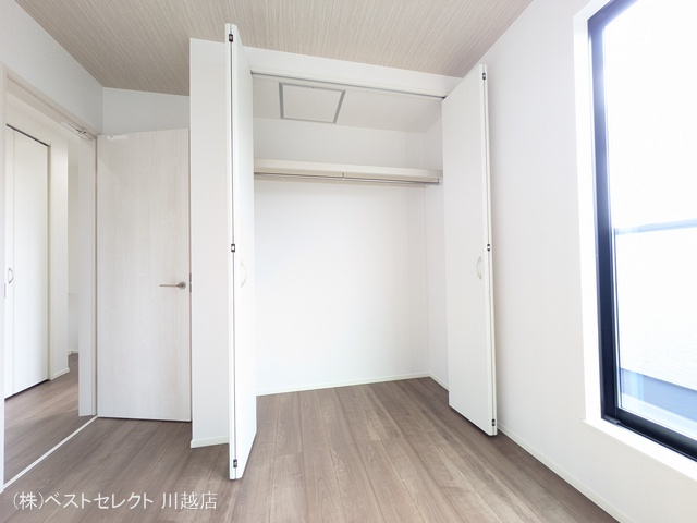 埼玉県川越市上野田町の新築戸建て収納(ウォークインクローゼット)写真 2025年8月24日撮影