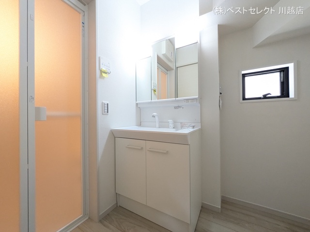 埼玉県川越市宮元町の新築戸建て洗面所写真 2025年8月28日撮影