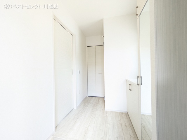 埼玉県川越市宮元町の新築戸建て玄関写真 2025年8月28日撮影