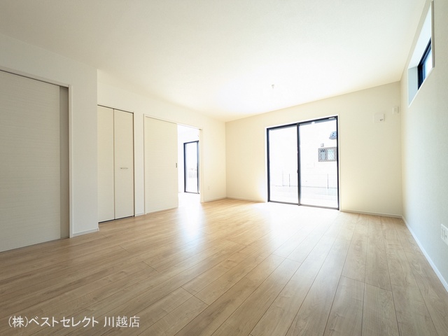 埼玉県川越市宮元町の新築戸建てリビング写真 2025年8月28日撮影