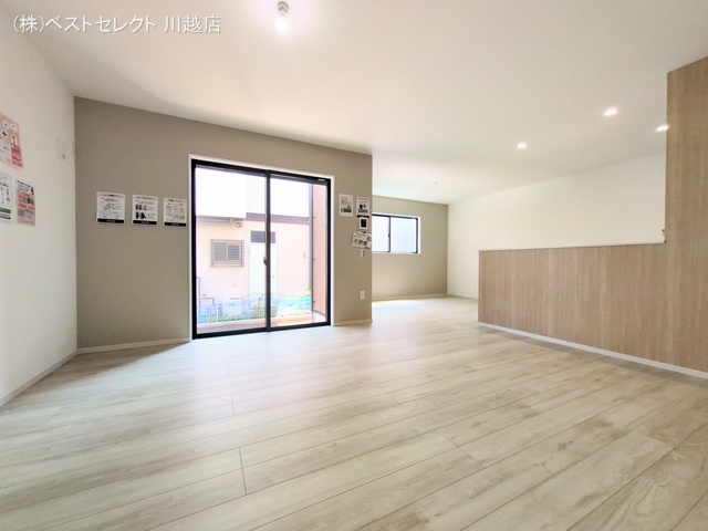 埼玉県川越市南大塚5丁目の新築戸建てリビング写真 2025年8月28日撮影