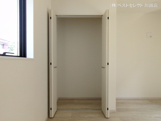 埼玉県川越市大字今福の新築戸建て収納(ウォークインクローゼット)写真 2025年8月28日撮影