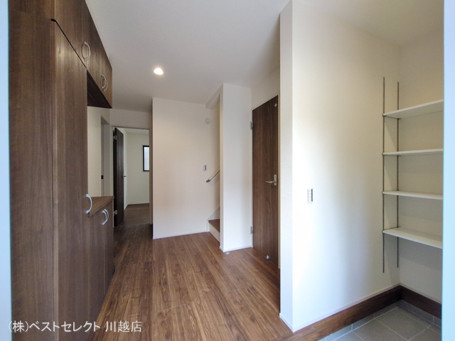 埼玉県川越市旭町3丁目の新築戸建て玄関写真 2025年9月11日撮影