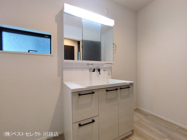 埼玉県川越市小仙波町２丁目の新築戸建て洗面所写真 2025年9月3日撮影