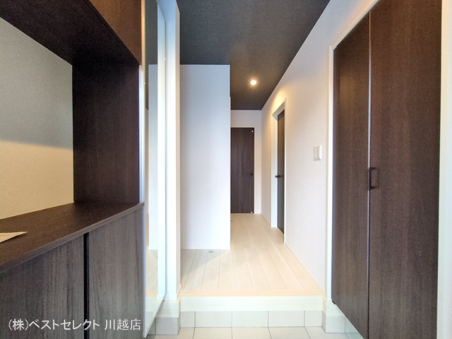 埼玉県川越市小仙波町２丁目の新築戸建て玄関写真 2025年9月3日撮影