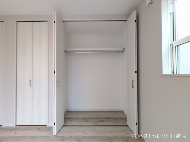 埼玉県川越市大字今福の新築戸建て収納(ウォークインクローゼット)写真 2025年8月21日撮影
