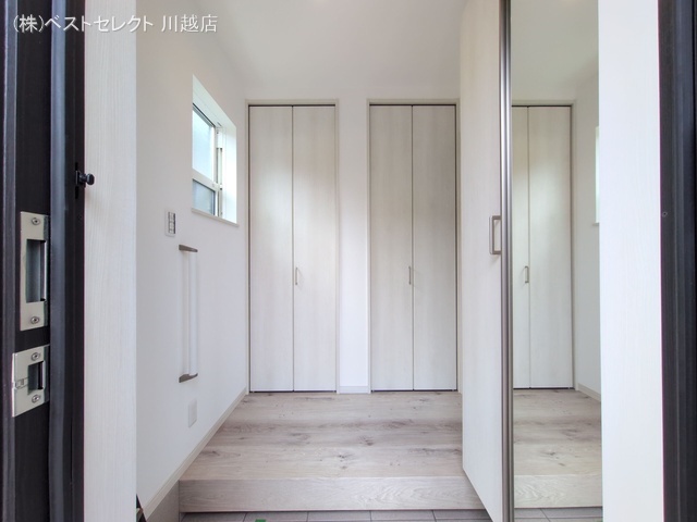 埼玉県川越市大字今福の新築戸建て玄関写真 2025年8月21日撮影