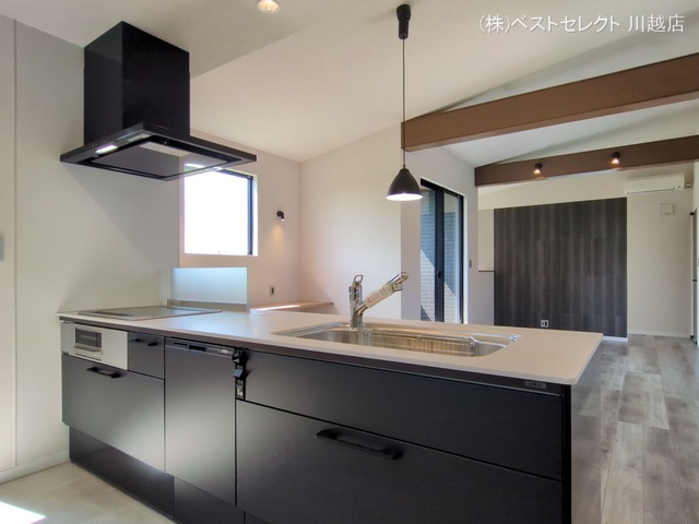 埼玉県川越市大字的場の新築戸建てキッチン写真 2025年8月20日撮影