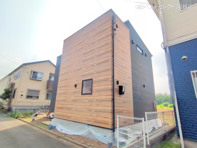 埼玉県川越市大字的場の新築戸建て外構写真 2025年7月8日撮影