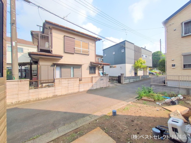 埼玉県川越市大字的場の新築戸建て外構写真 2025年7月8日撮影