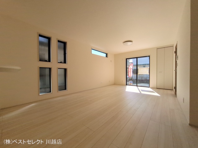 埼玉県川越市大字扇河岸の新築戸建てリビング写真 2025年9月25日撮影