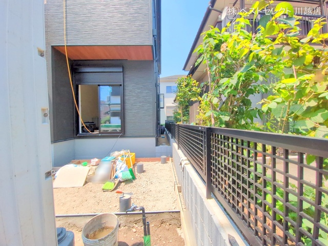 埼玉県川越市大字扇河岸の新築戸建て外構写真 2025年7月24日撮影