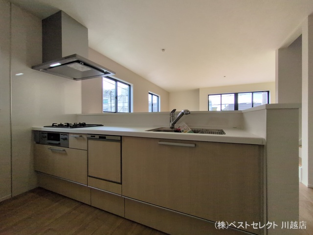 埼玉県川越市熊野町の新築戸建てキッチン写真 2025年10月1日撮影