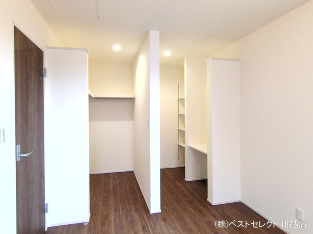 埼玉県川越市大字古谷上の新築戸建て収納(ウォークインクローゼット)写真 2025年10月8日撮影