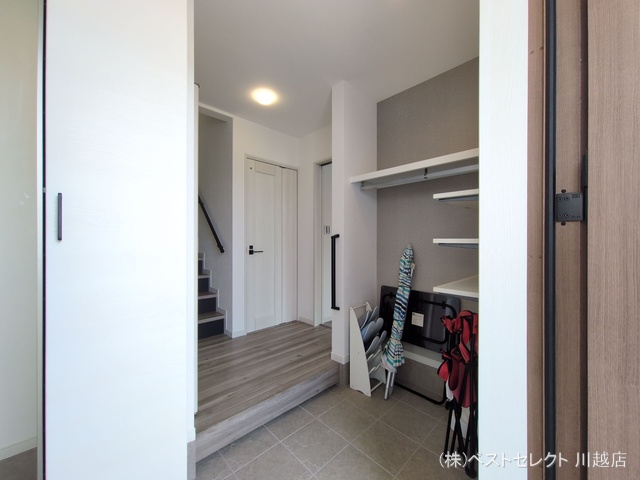 埼玉県川越市志多町の新築戸建て玄関写真 2025年8月21日撮影