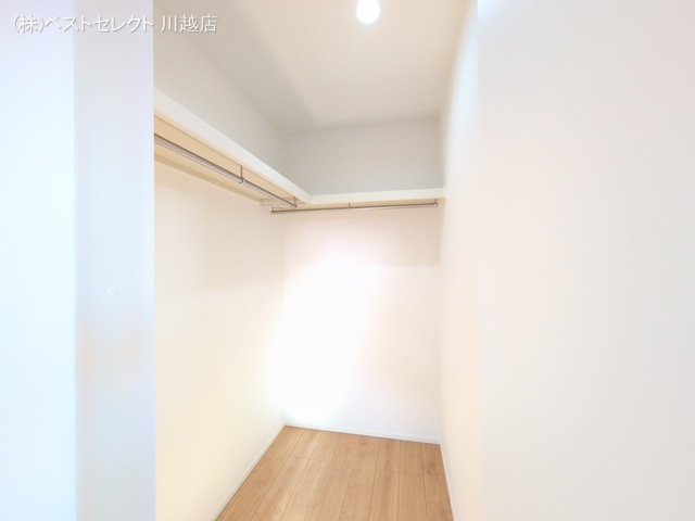 埼玉県川越市諏訪町の新築戸建て収納(ウォークインクローゼット)写真 2026年1月26日撮影