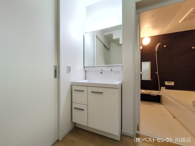 埼玉県川越市新宿町３丁目の新築戸建て洗面所写真 2025年11月9日撮影