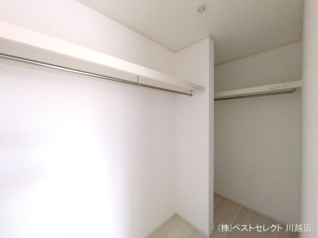 埼玉県川越市諏訪町の新築戸建て収納(ウォークインクローゼット)写真 2025年10月8日撮影