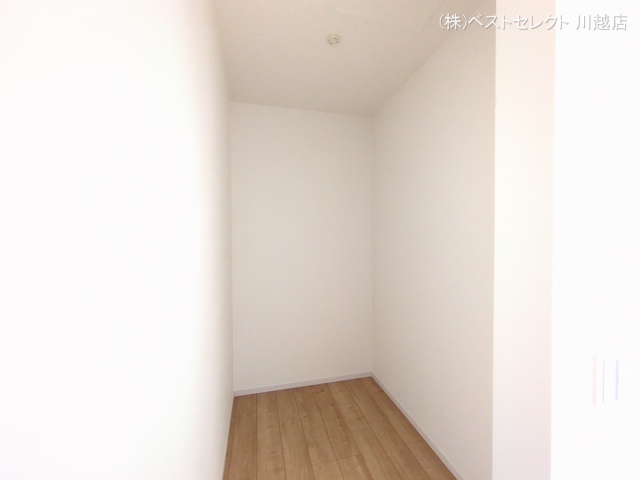 埼玉県川越市大字山田の新築戸建て収納(ウォークインクローゼット)写真 2025年12月3日撮影