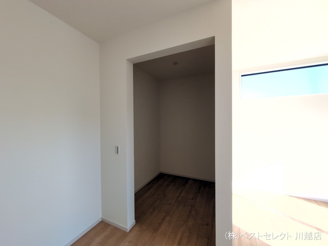 埼玉県川越市むさし野の新築戸建て収納(ウォークインクローゼット)写真 2026年1月14日撮影