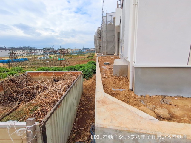 東京都日野市新井1丁目の新築戸建て外構写真 2025年3月10日撮影