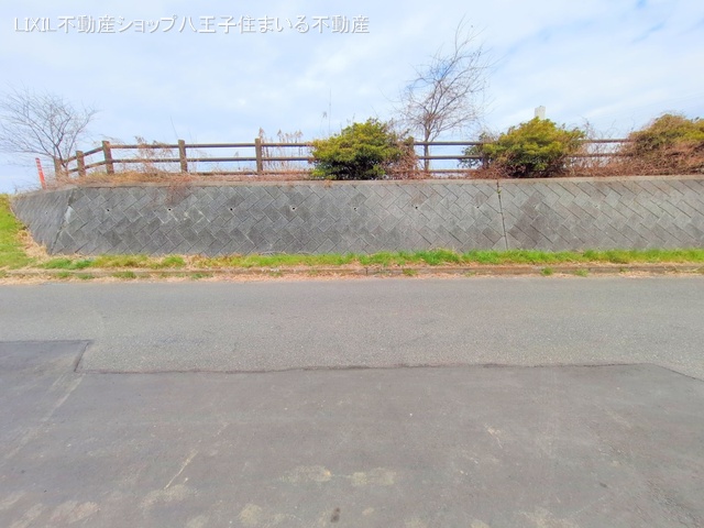 東京都日野市新井1丁目の新築戸建て外構写真 2025年3月10日撮影
