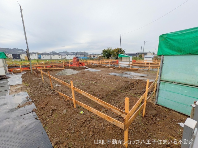 東京都日野市新井1丁目の新築戸建て基礎写真 2024年11月19日撮影