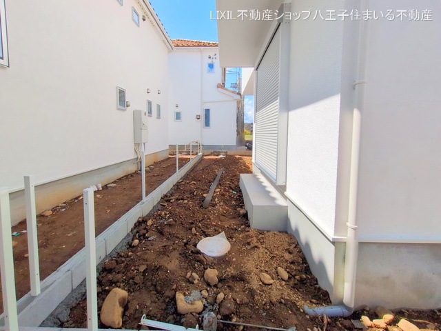 東京都日野市新井1丁目の新築戸建て外構写真 2025年4月3日撮影