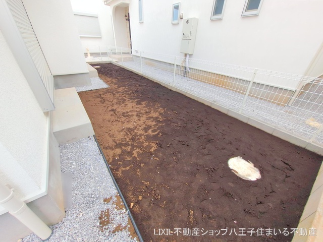 東京都日野市新井1丁目の新築戸建て完成写真 2025年4月24日撮影