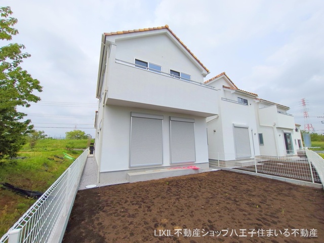 東京都日野市新井1丁目の新築戸建て完成写真 2025年4月24日撮影