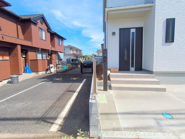 東京都日野市平山5丁目の新築戸建て外構写真 2025年10月7日撮影