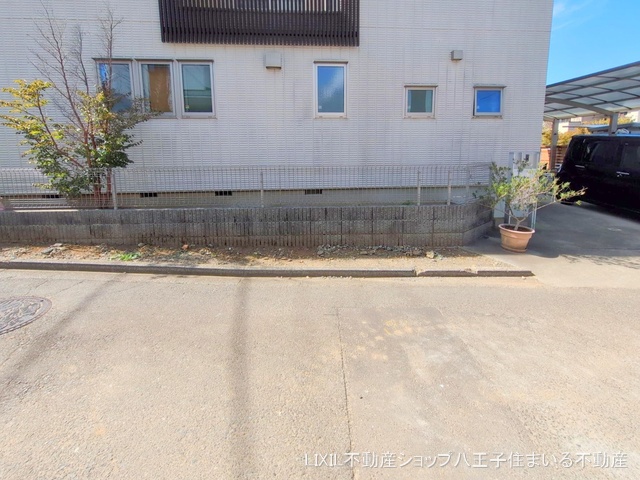 東京都日野市平山5丁目の新築戸建て外構写真 2025年10月7日撮影